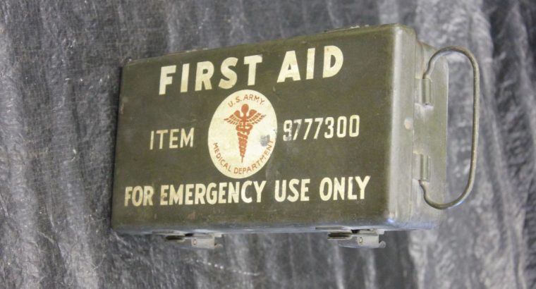 U S Army Medical Emergency Kit / NOS