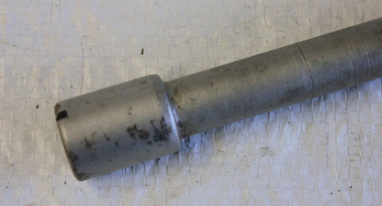 JD NOS LATE COUNTERSHAFT WITH OEM NUT