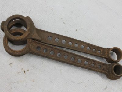 PERFORATED CONNECTING RODS FOR J MODELS / ROUGH